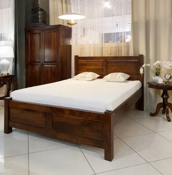 Duże drewniane łóżko kolonialne 180x200