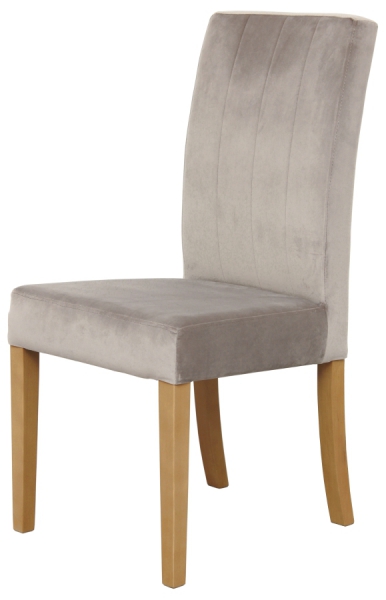 wygodne krzesło tapicerowane do jadalni, z wysokim oparciem i miękkim siedziskiem