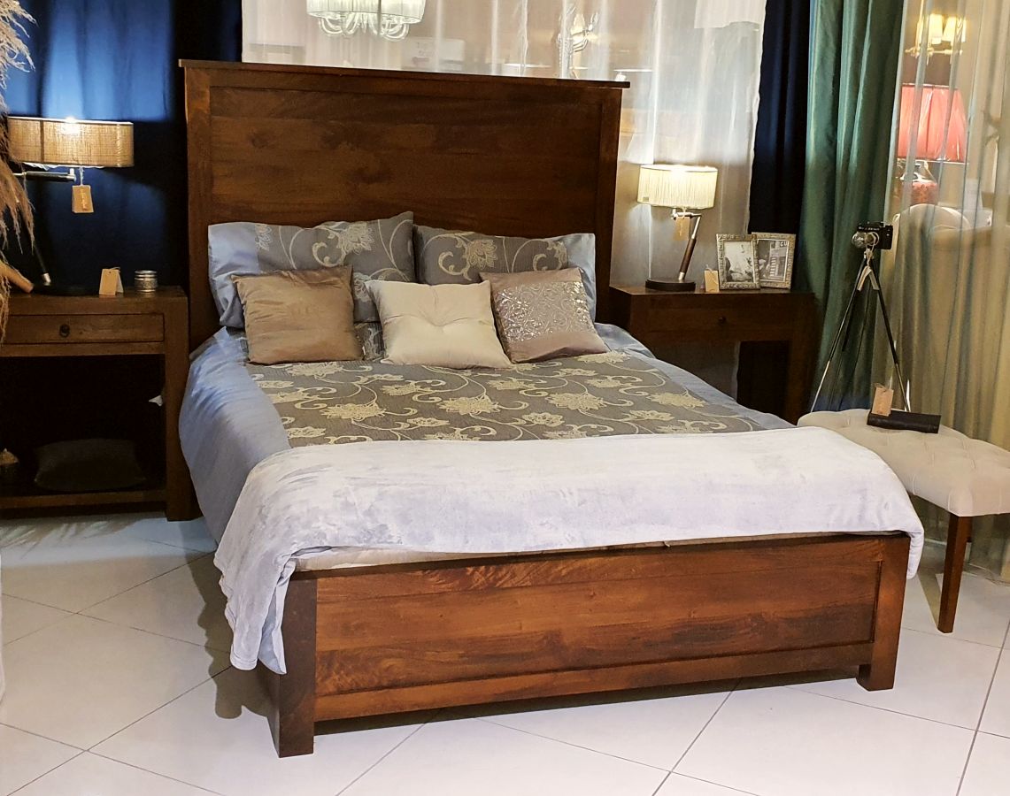 Łóżko drewniane HAGA brązowe 160x200 cm