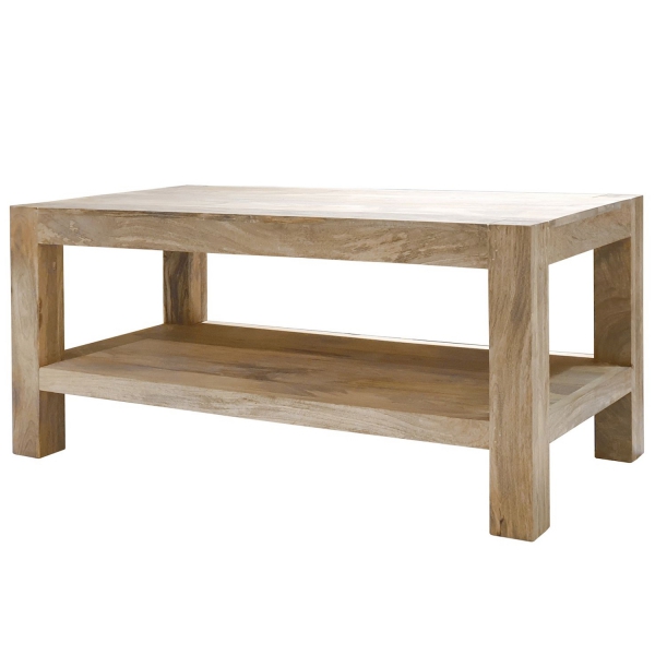 Jasny prosty drewniany stolik z półką 120x60